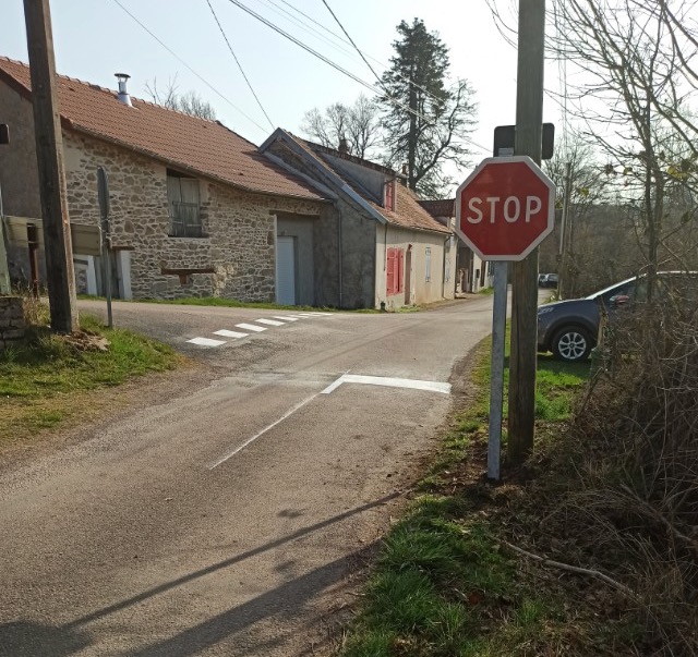 Stop à Vaussery